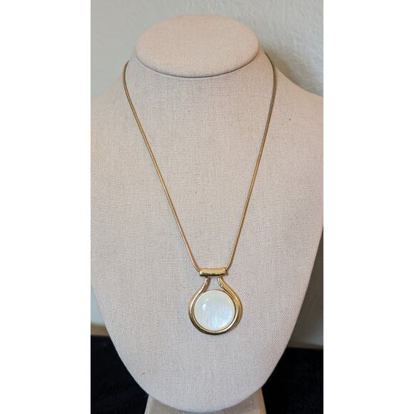 Vintage Kenneth Cole Cabochon Necklace Gold Tone Chain Signed - Picture 8 of 9